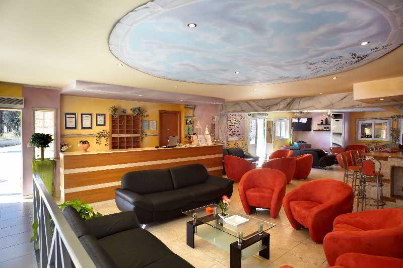 פסטידה Marietta Hotel Apartments מראה חיצוני תמונה