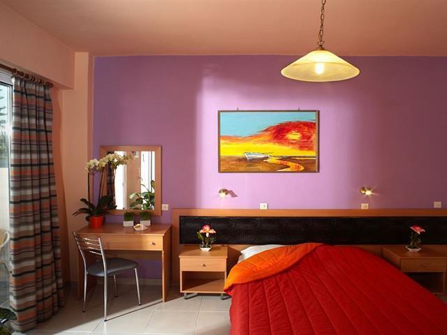 פסטידה Marietta Hotel Apartments מראה חיצוני תמונה