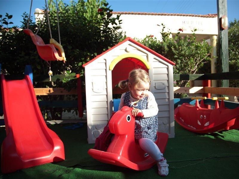פסטידה Marietta Hotel Apartments מראה חיצוני תמונה