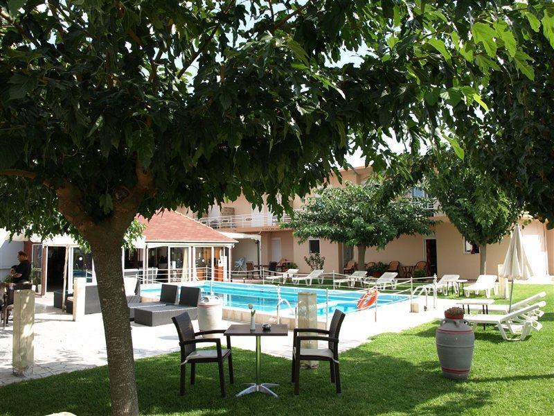 פסטידה Marietta Hotel Apartments מראה חיצוני תמונה