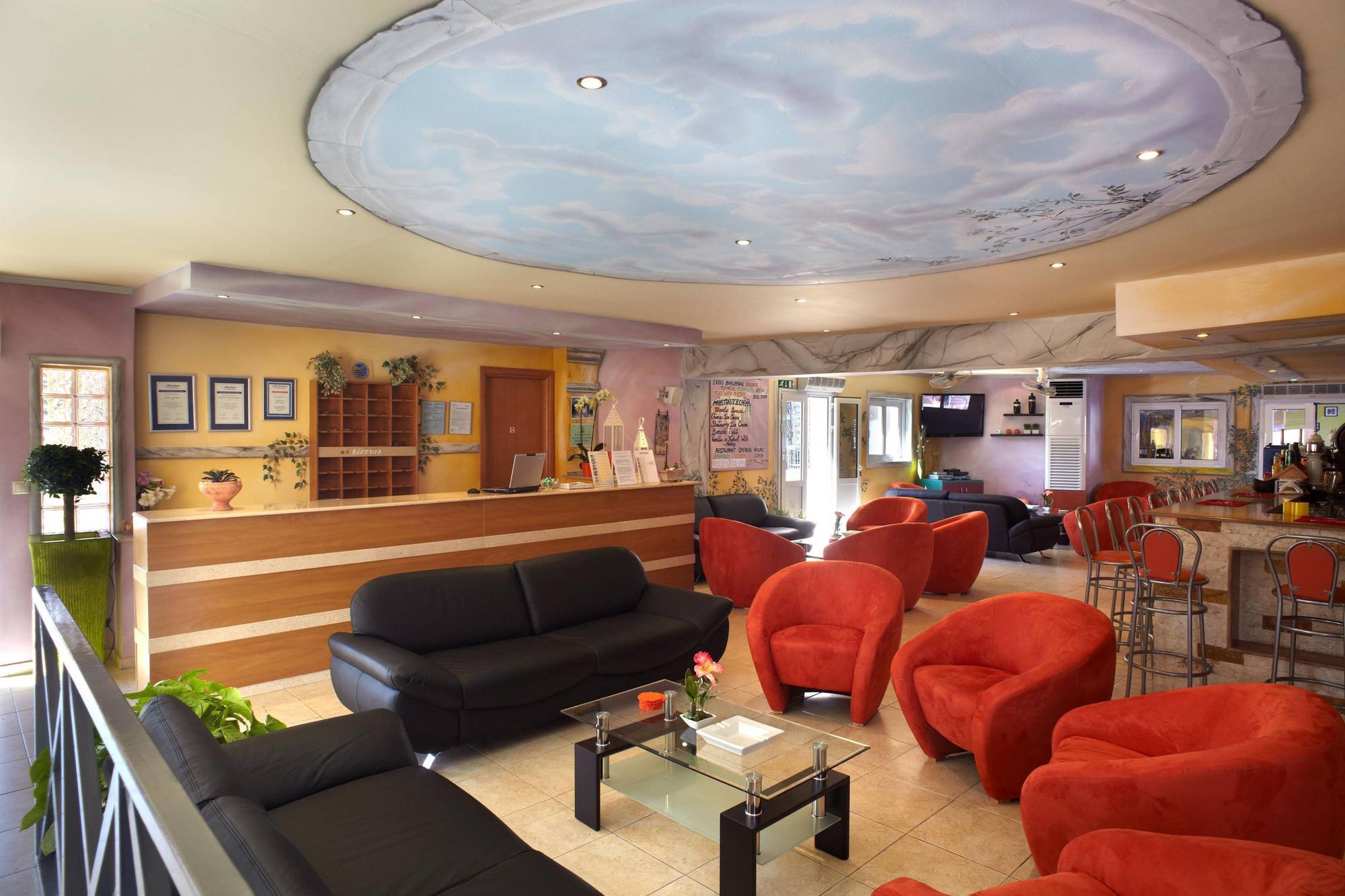 פסטידה Marietta Hotel Apartments מראה חיצוני תמונה