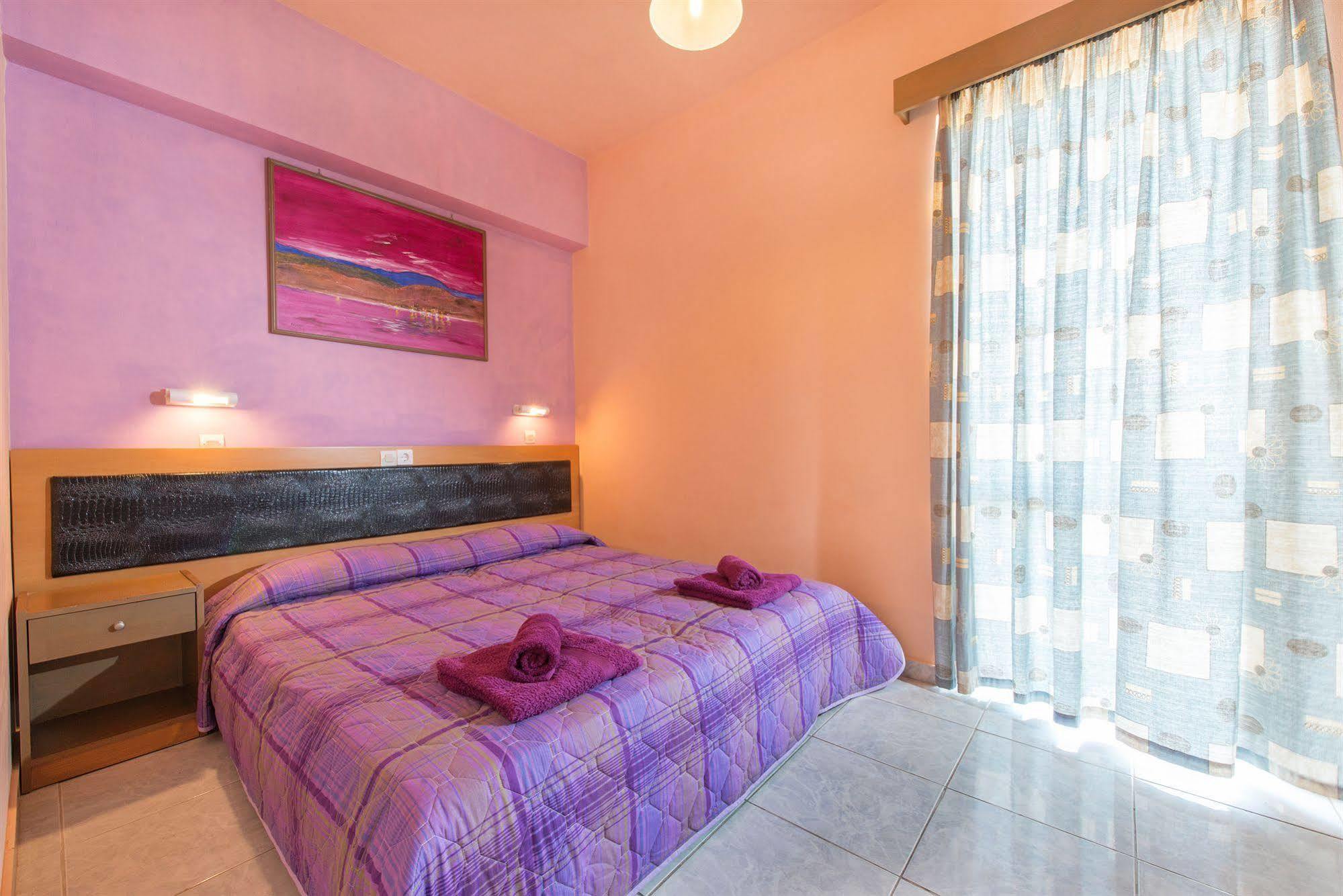 פסטידה Marietta Hotel Apartments מראה חיצוני תמונה