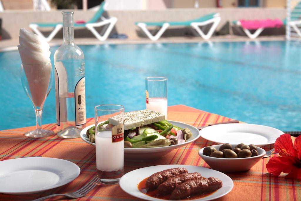 פסטידה Marietta Hotel Apartments מראה חיצוני תמונה